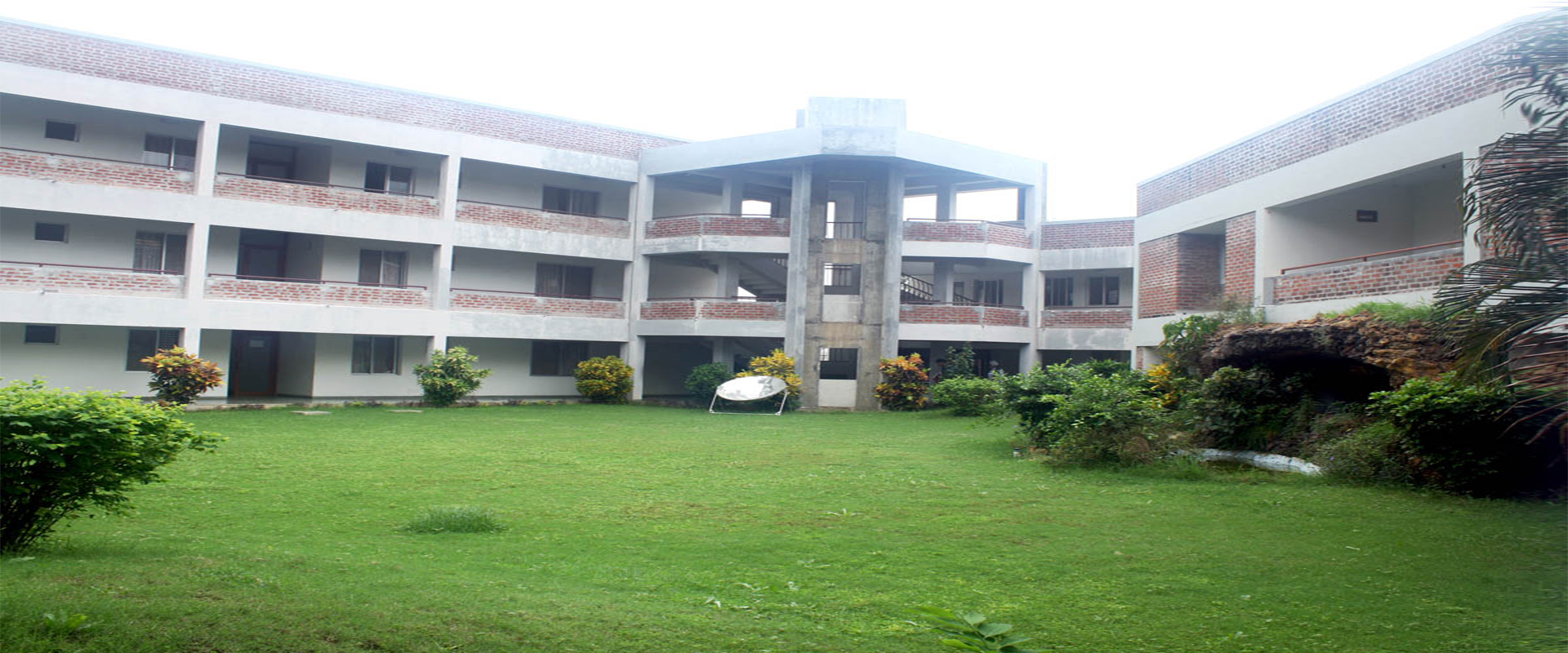 Muni Seva Ashram College of Nursing